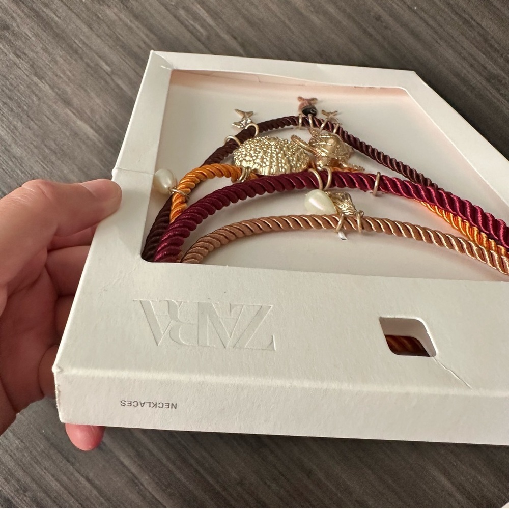 Zara Pack of 4 Rope Necklaces with Marine Charms - Picture 7 of 8